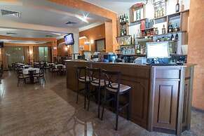 Kris Hotel