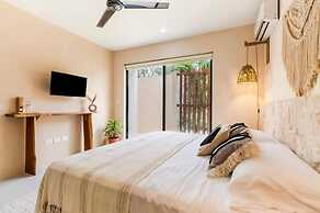 Beautiful Apartment In La Veleta