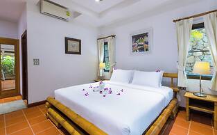 Villa Malee , Sea View Infinity Pool, Staff, Chef