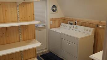 Glorious Summer At Cabin On The Creek