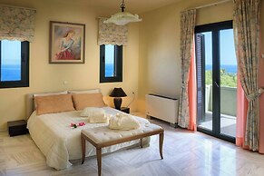 Koralia - Chania's Card Postal Villa Majestic View