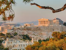 Sanders Center - Nice Studio Apt With Balcony