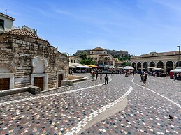 Sanders Center - Nice Studio Apt With Balcony