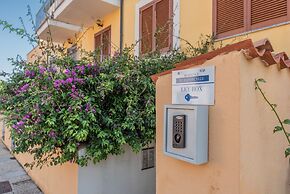 Glorious Residence Le Pavoncelle 1 Bedroom Sleeps 4 Plus a Child bed P