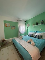 Cozy Beachfront Maisonette Offers Panoramic Views of Sea!