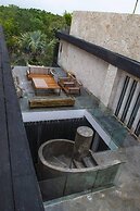 Bh 07 - Penthouse Glamorous Zen In The Jungle