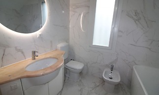 Charming Villa With Spacious Garden Near the sea