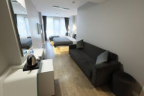 Midis Otel