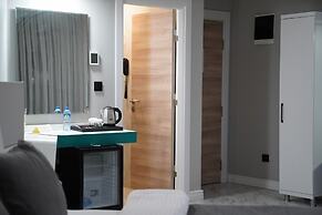 Midis Otel
