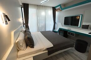 Midis Otel