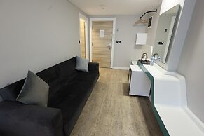 Midis Otel
