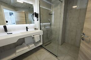 Midis Otel