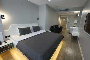 Midis Otel