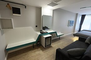 Midis Otel