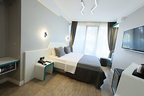 Midis Otel