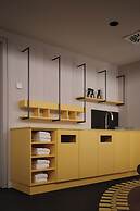 The Zipper Hotel & Apartments