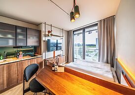 The Zipper Hotel & Apartments