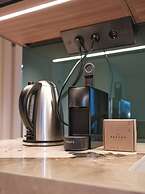 The Zipper Hotel & Apartments