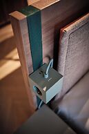 The Zipper Hotel & Apartments