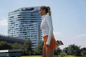 The Zipper Hotel & Apartments