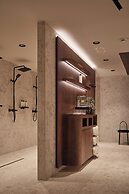 The Zipper Hotel & Apartments