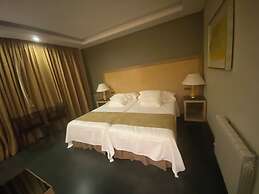 Artplatinum Suites & Apartments