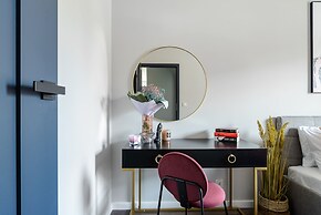 Lumina deluxe 3-room apartment