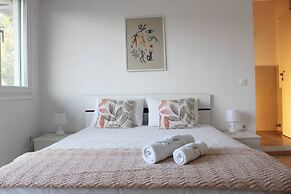 Villa Mare Azul - Luxury Beachfront Retreat in Hanioti, Halkidiki, Gre