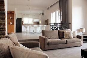 Villa Mare Azul - Luxury Beachfront Retreat in Hanioti, Halkidiki, Gre