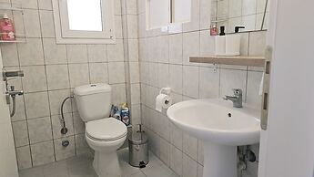 Villa Mare Azul - Luxury Beachfront Retreat in Hanioti, Halkidiki, Gre