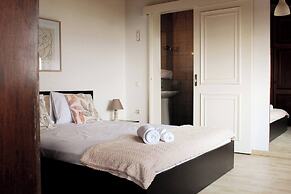 Villa Mare Azul - Luxury Beachfront Retreat in Hanioti, Halkidiki, Gre