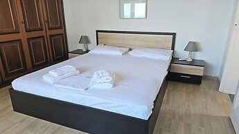 Villa Mare Azul - Luxury Beachfront Retreat in Hanioti, Halkidiki, Gre