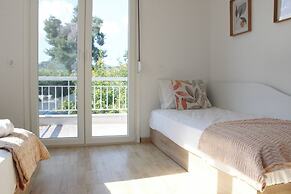 Villa Mare Azul - Luxury Beachfront Retreat in Hanioti, Halkidiki, Gre