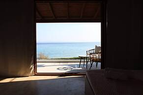 Villa Mare Azul - Luxury Beachfront Retreat in Hanioti, Halkidiki, Gre