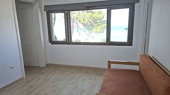 Villa Mare Azul - Luxury Beachfront Retreat in Hanioti, Halkidiki, Gre