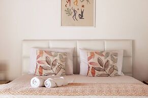 Villa Mare Azul - Luxury Beachfront Retreat in Hanioti, Halkidiki, Gre