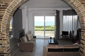 Villa Mare Azul - Luxury Beachfront Retreat in Hanioti, Halkidiki, Gre