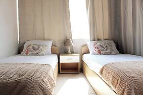 Villa Mare Azul - Luxury Beachfront Retreat in Hanioti, Halkidiki, Gre