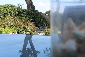 Villa Mare Azul - Luxury Beachfront Retreat in Hanioti, Halkidiki, Gre