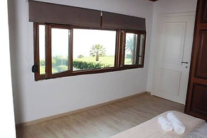 Villa Mare Azul - Luxury Beachfront Retreat in Hanioti, Halkidiki, Gre