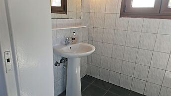 Villa Mare Azul - Luxury Beachfront Retreat in Hanioti, Halkidiki, Gre