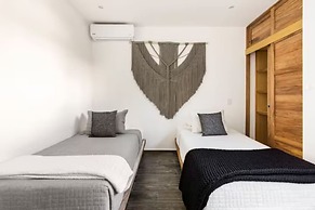 Spectacular Jungle Houses