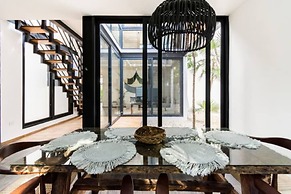 Spectacular Jungle Houses