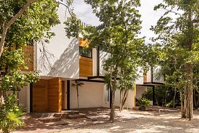 Spectacular Jungle Houses