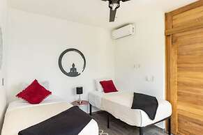 Spectacular Jungle Houses