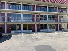 Super 8 By Wyndham Baltimore Northwest