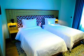 Ramada Encore By Wyndham Zomin