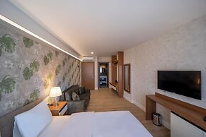 Mell City Suite Hotel