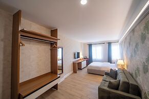 Mell City Suite Hotel