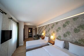 Mell City Suite Hotel